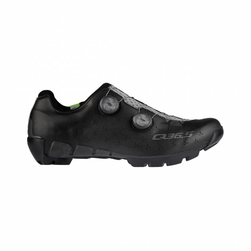 Q36.5 Unique Adventure Schwarz Schuhe
