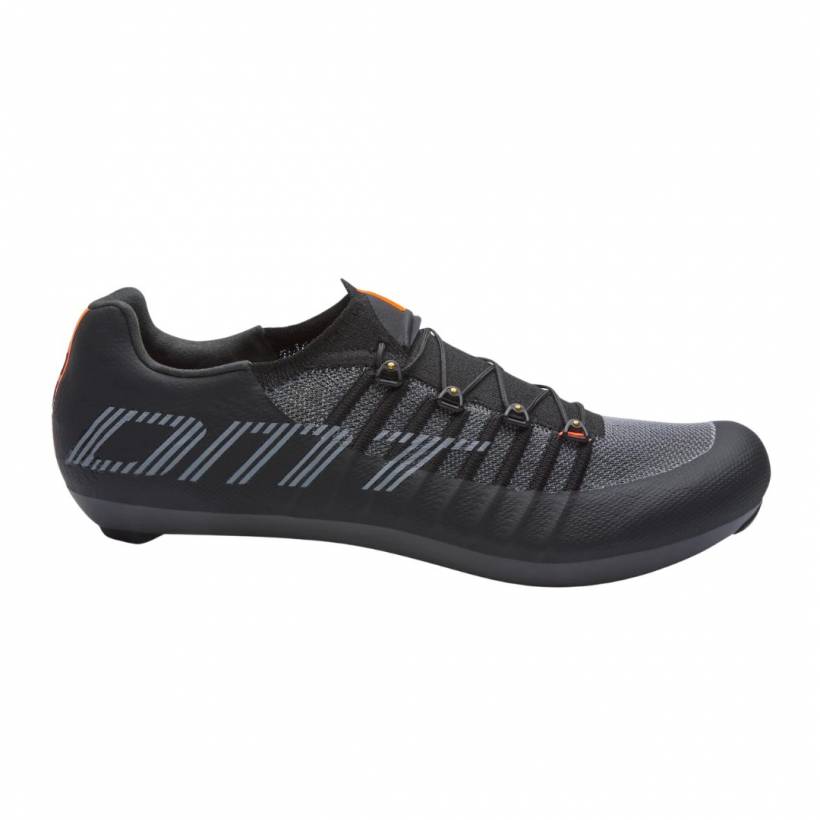 Chaussures Noires DMT Pogi's 25
